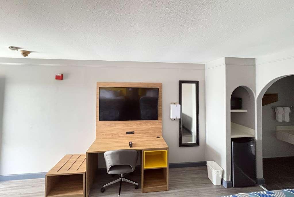 Days Inn By Wyndham Gonzales Rum bild