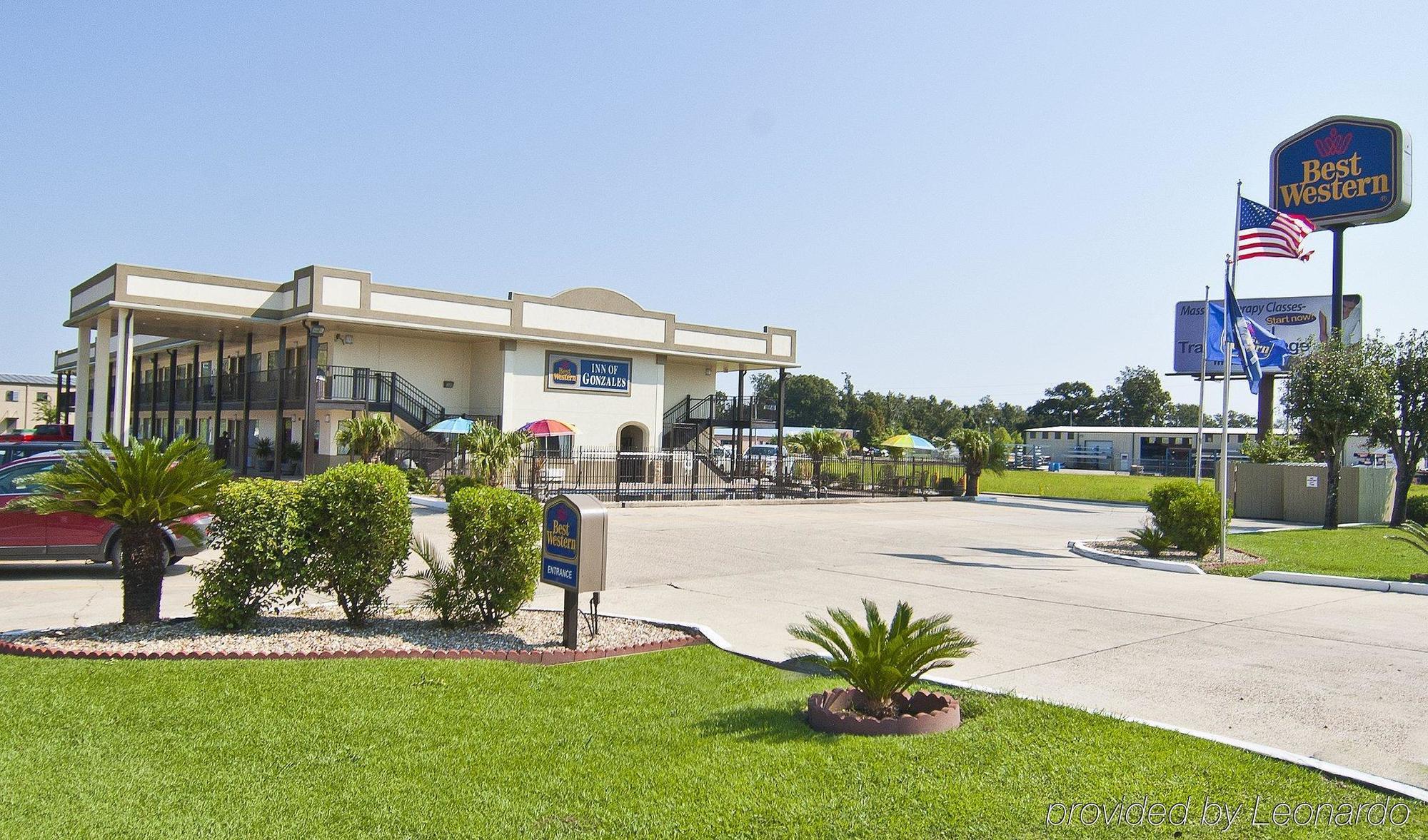 Days Inn By Wyndham Gonzales Exteriör bild